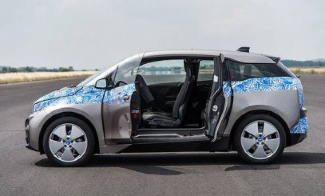 Primul automobil electric din istoria BMW Group. Vezi cum arată şi cât costă
